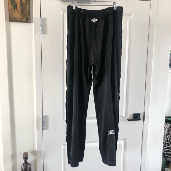 Umbro track pants - Picture 7 of 9